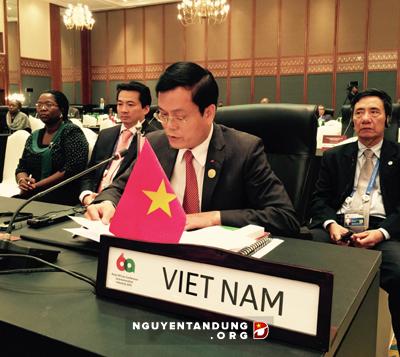 Замглавы МИД СРВ принимает участие в совещании министров стран Азии и Африки